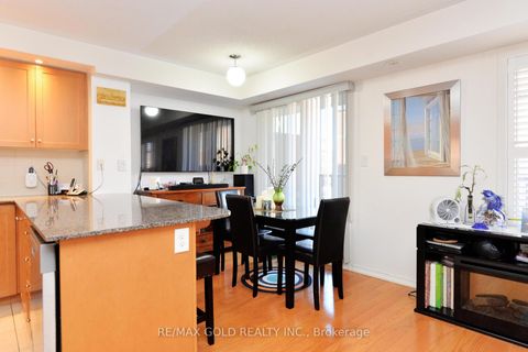 Photo 12 at 26 - 671A Warden Avenue, Birchmount, Toronto