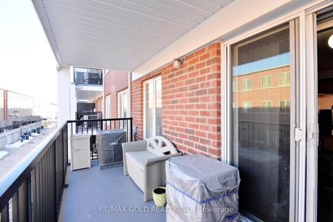 Photo 26 at 26 - 671A Warden Avenue, Birchmount, Toronto