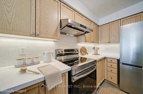 Photo 20 at 2007 - 21 Hillcrest Avenue, Willowdale East, Toronto