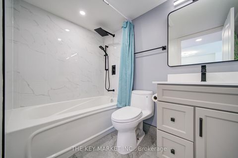 Photo 33 at 2007 - 21 Hillcrest Avenue, Willowdale East, Toronto
