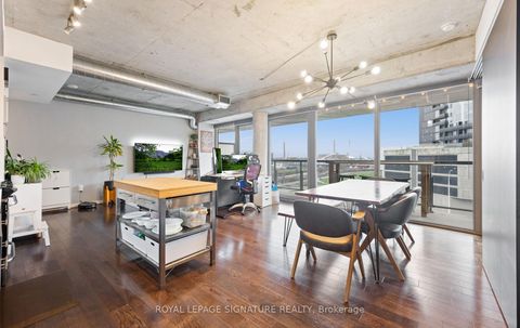 Photo 12 at 608 - 32 Trolley Crescent, Moss Park, Toronto