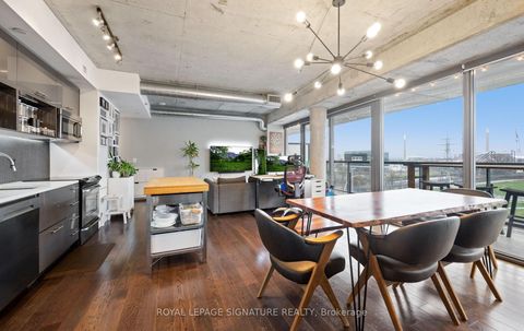 Photo 14 at 608 - 32 Trolley Crescent, Moss Park, Toronto
