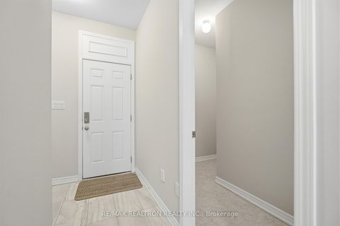 Photo 9 at 77 Casely Avenue, Rural Richmond Hill, Richmond Hill