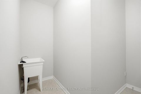 Photo 11 at 77 Casely Avenue, Rural Richmond Hill, Richmond Hill