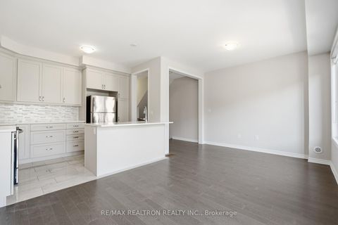 Photo 19 at 77 Casely Avenue, Rural Richmond Hill, Richmond Hill