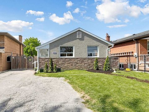 Photo 1 at 4246 Bloor Street W, Markland Wood, Toronto