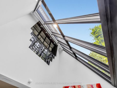 Photo 12 at 32 Bernard Avenue, Annex, Toronto