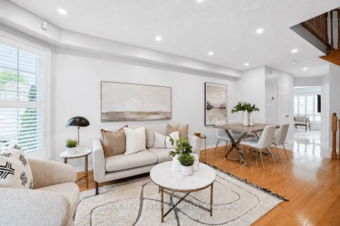 Photo 10 at 153 Rideau Drive, Langstaff, Richmond Hill