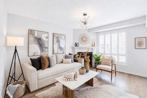 Photo 13 at 153 Rideau Drive, Langstaff, Richmond Hill