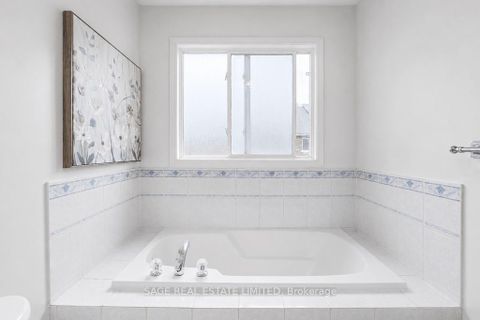 Photo 17 at 153 Rideau Drive, Langstaff, Richmond Hill