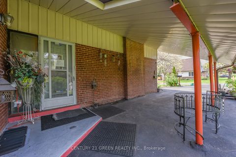 Photo 11 at 19 Eriksdale Road, Markland Wood, Toronto