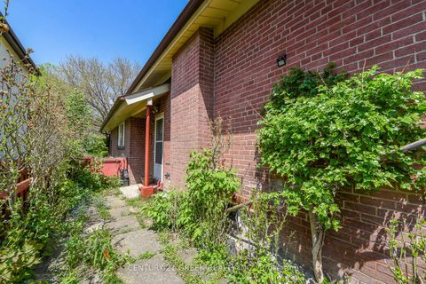 Photo 13 at 19 Eriksdale Road, Markland Wood, Toronto