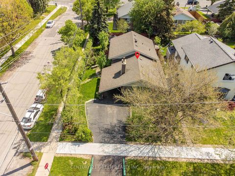 Photo 25 at 19 Eriksdale Road, Markland Wood, Toronto