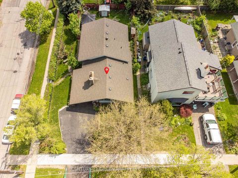 Photo 27 at 19 Eriksdale Road, Markland Wood, Toronto