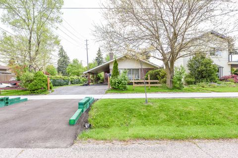 Photo 34 at 19 Eriksdale Road, Markland Wood, Toronto
