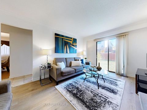 Photo 2 at 5 Haven Hill Square, Agincourt North, Toronto