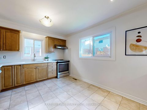 Photo 11 at 5 Haven Hill Square, Agincourt North, Toronto