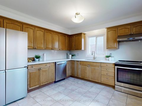 Photo 12 at 5 Haven Hill Square, Agincourt North, Toronto