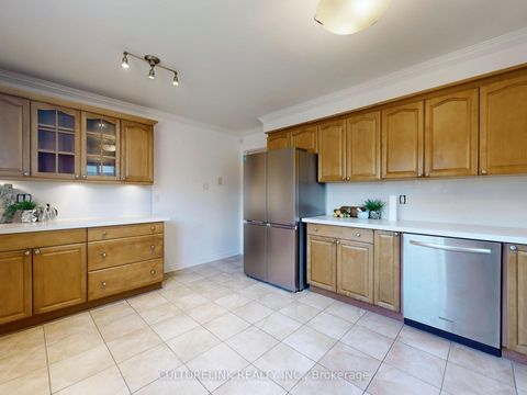 Photo 13 at 5 Haven Hill Square, Agincourt North, Toronto