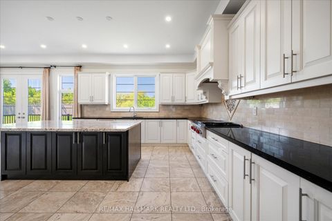 Photo 12 at 293 Torrey Pines Road, Kleinburg, Vaughan
