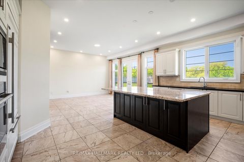 Photo 13 at 293 Torrey Pines Road, Kleinburg, Vaughan