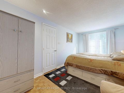 Photo 25 at 50 Rathfon Crescent, North Richvale, Richmond Hill