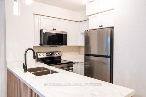 Photo 9 at 808 - 18 Yonge Street, Waterfront Communities C1, Toronto