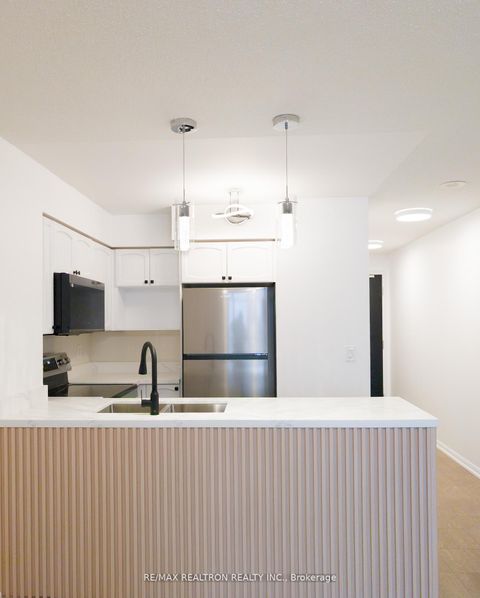 Photo 13 at 808 - 18 Yonge Street, Waterfront Communities C1, Toronto