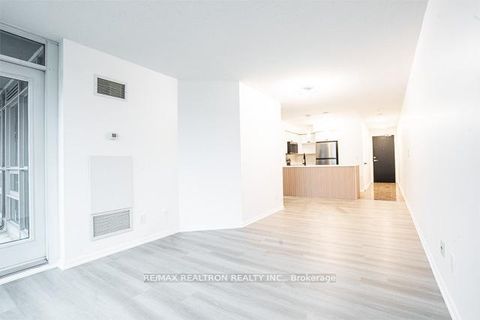Photo 15 at 808 - 18 Yonge Street, Waterfront Communities C1, Toronto