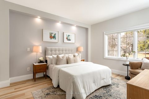 Photo 20 at 10 Belle Terre Way, Greensborough, Markham