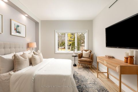 Photo 21 at 10 Belle Terre Way, Greensborough, Markham