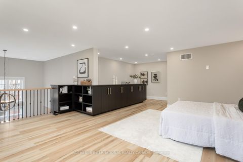 Photo 31 at 10 Belle Terre Way, Greensborough, Markham