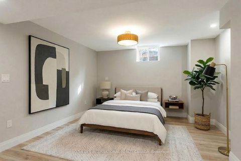 Photo 40 at 10 Belle Terre Way, Greensborough, Markham
