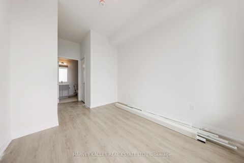 Photo 13 at LPH17 - 50 Dunfield Street, Mount Pleasant West, Toronto