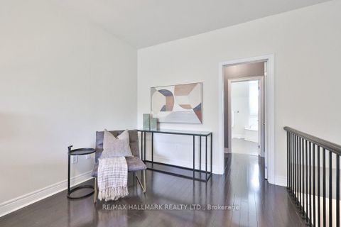 Photo 13 at 32 Lobo Mews, City Centre West, Toronto