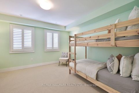 Photo 18 at 32 Lobo Mews, City Centre West, Toronto
