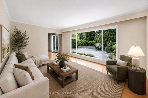 Photo 12 at 28 Bemersyde Drive, Rosethorn, Toronto