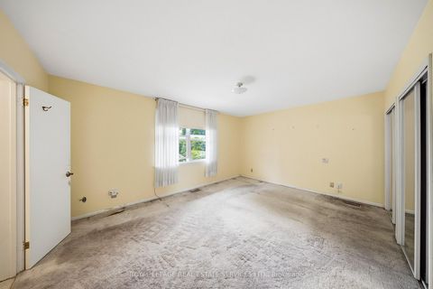 Photo 14 at 28 Bemersyde Drive, Rosethorn, Toronto