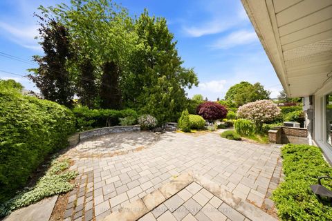 Photo 34 at 28 Bemersyde Drive, Rosethorn, Toronto