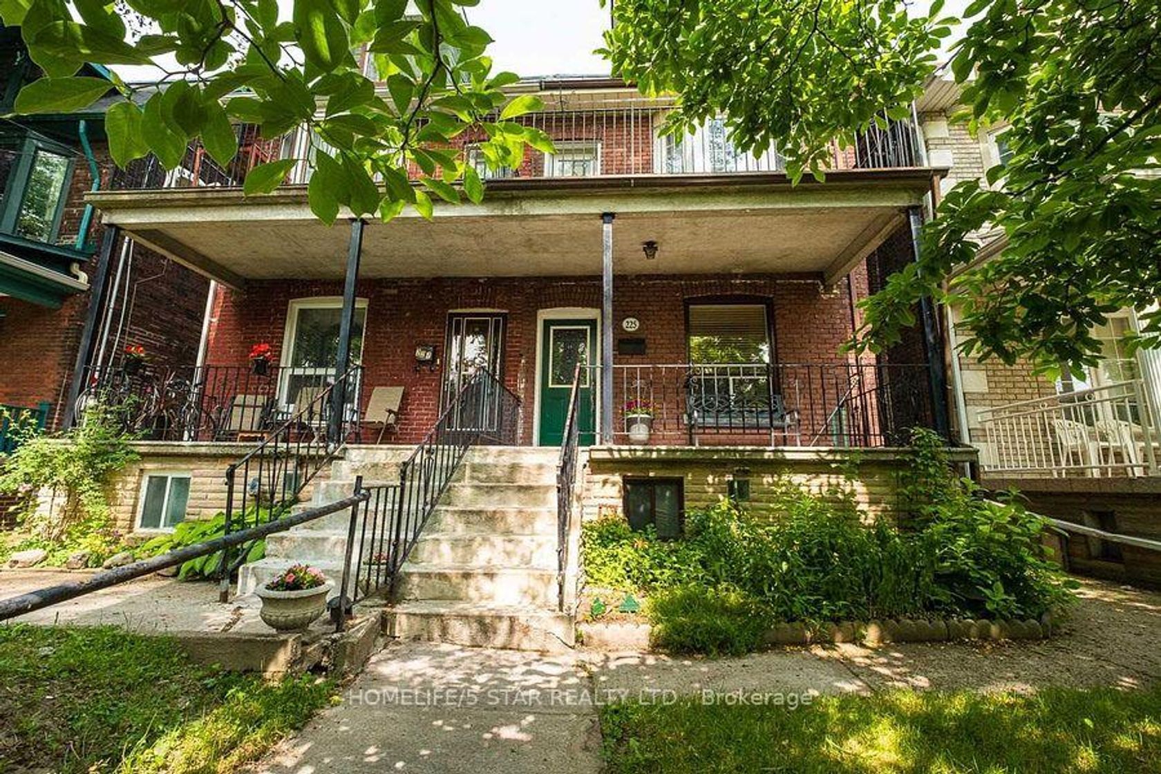 225 GRACE Street, Little Italy, Toronto photo number 2