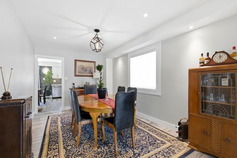 Photo 14 at 13 Fenchurch Manor, Painswick South, Barrie