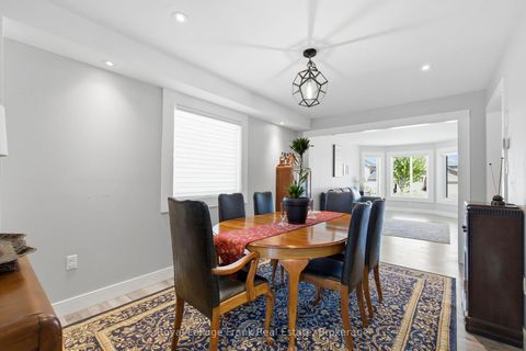 Photo 15 at 13 Fenchurch Manor, Painswick South, Barrie