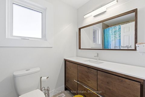 Photo 22 at 13 Fenchurch Manor, Painswick South, Barrie