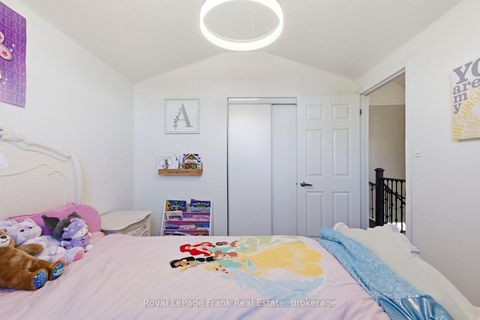 Photo 24 at 13 Fenchurch Manor, Painswick South, Barrie