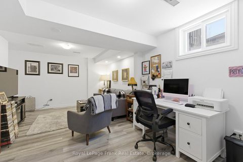 Photo 33 at 13 Fenchurch Manor, Painswick South, Barrie