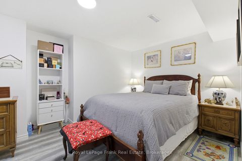Photo 34 at 13 Fenchurch Manor, Painswick South, Barrie