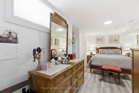 Photo 36 at 13 Fenchurch Manor, Painswick South, Barrie