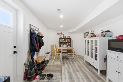 Photo 40 at 13 Fenchurch Manor, Painswick South, Barrie