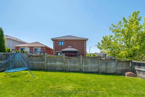 Photo 48 at 13 Fenchurch Manor, Painswick South, Barrie
