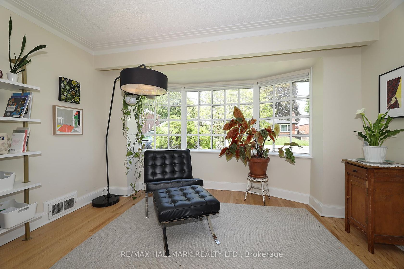 Photo 6 at 33 Stag Hill Drive, Parkview, Toronto